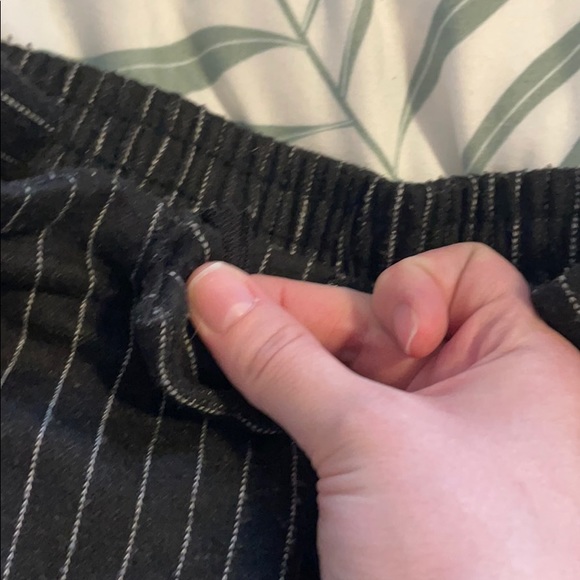 Dress pants - Picture 3 of 3